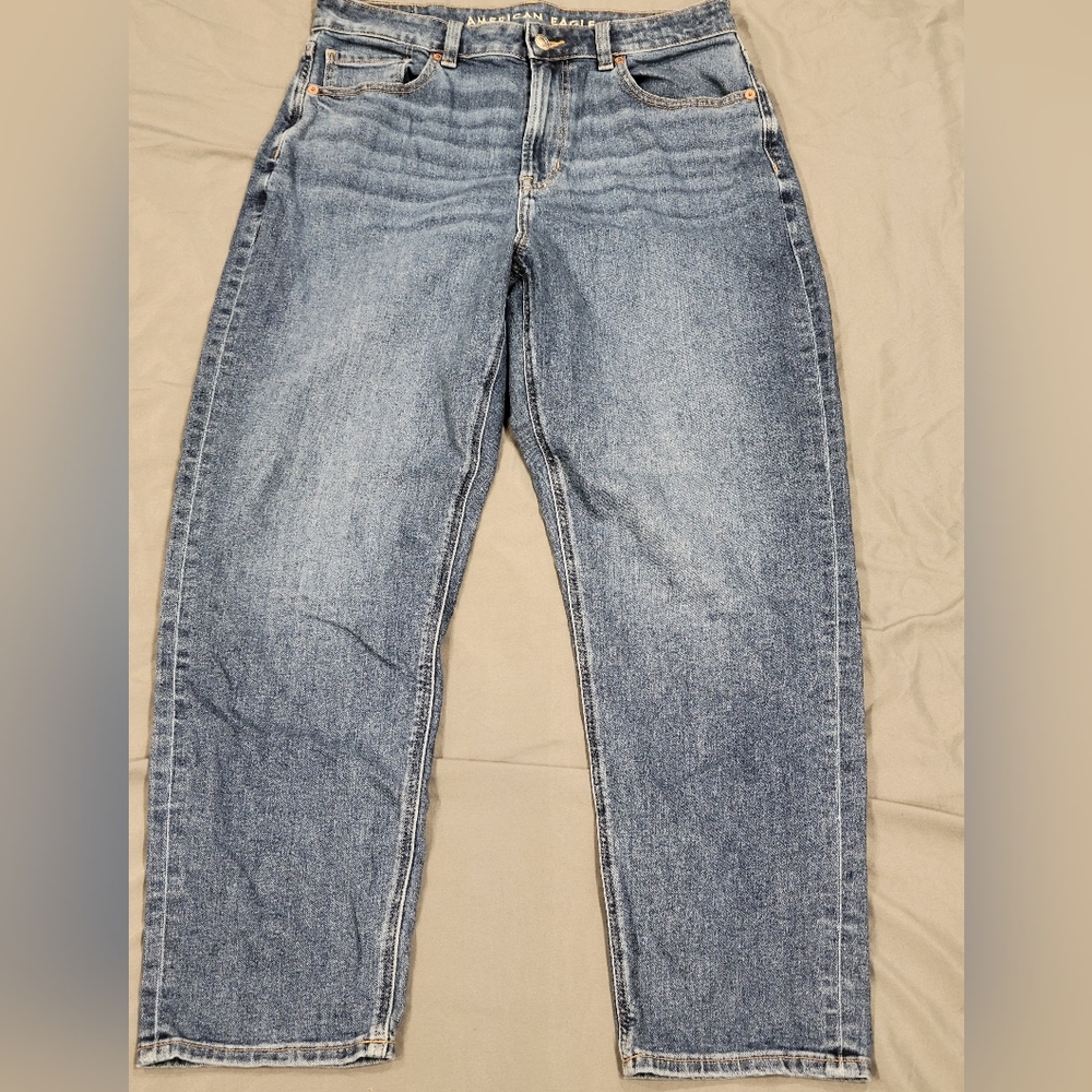 American Eagle Outfitters Mom Jeans Stretch Size 8